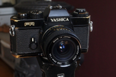 Yashica FR